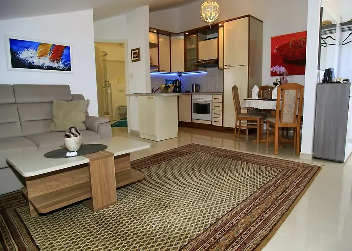 Apartment Panorama *